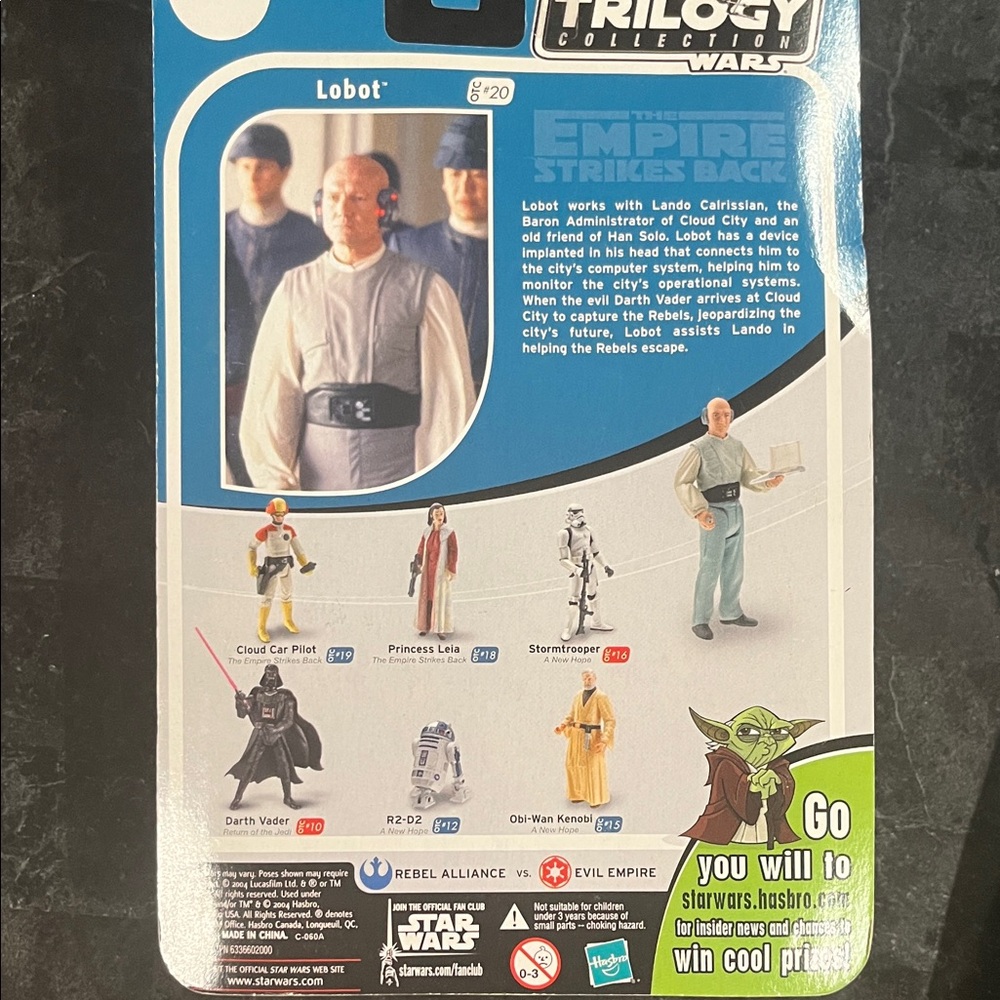 Hasbro Original Trilogy Collection Box - Picture 3 of 3